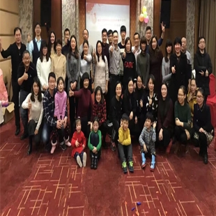 镇江市久玖氟塑材料有限公司是集科研